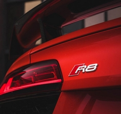 V6-os, belépő-szintű verzió készül az Audi R8-ból