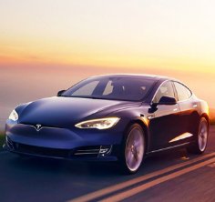 Elon Musk legújabb fricskája: nyereséget hoz a Tesla
